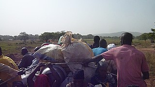 WL-BF-Gaoua-Dodo en route pour le marché.jpg