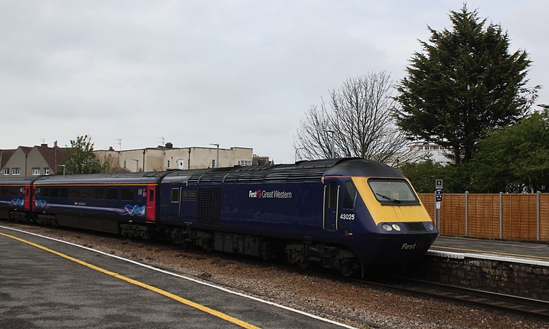File:Weston-super-Mare - fGWR 43025 arriving from Paignton.JPG