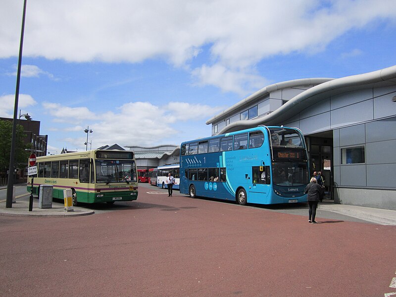 File:Wrexham bus station 2013-06-01 (1).JPG