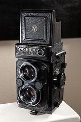 Yashica Mat 124G 5033.jpg