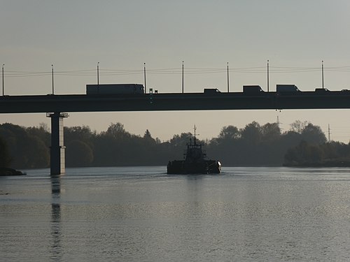 Автомобильный мост через Москву-реку в городе Бронницы