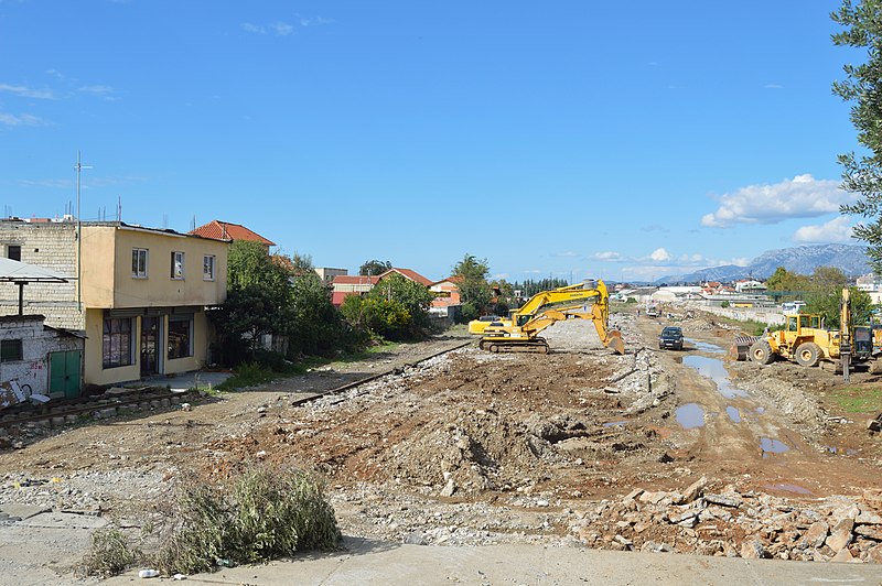 File:02.10.13 Tiranë Station (or what's left of it!) (10101196125).jpg