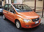 2008 Fiat Multipla naranja.JPG