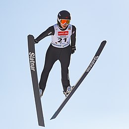 2022-03-12 Wintersport, Skisprung-Weltcup der Frauen em Oberhof 1DX 6302 por Stepro.jpg