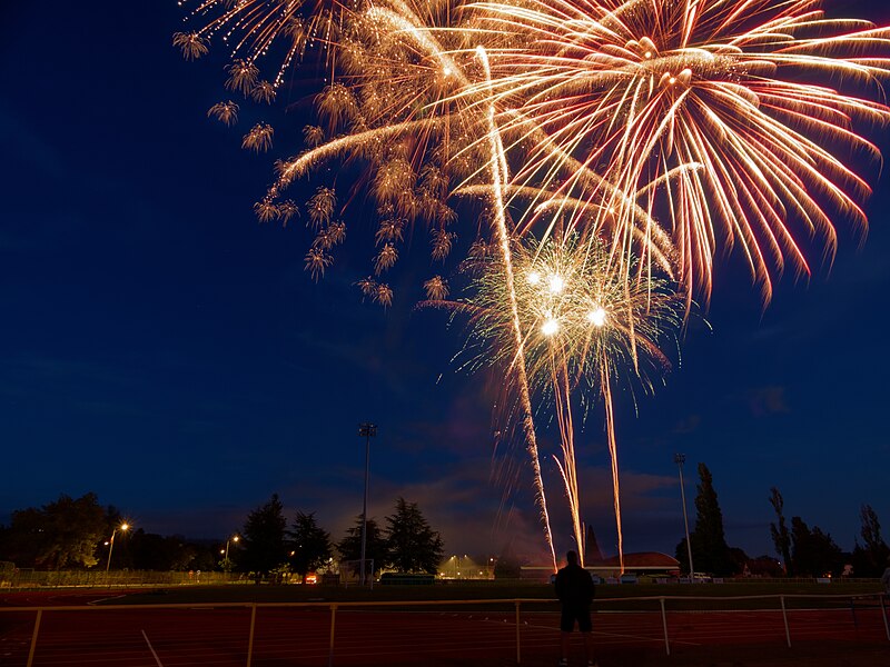 Feu d'artifice à Cernay, le 30 juillet : 800px-2023-07-30_22-04-36_TA-Cernay