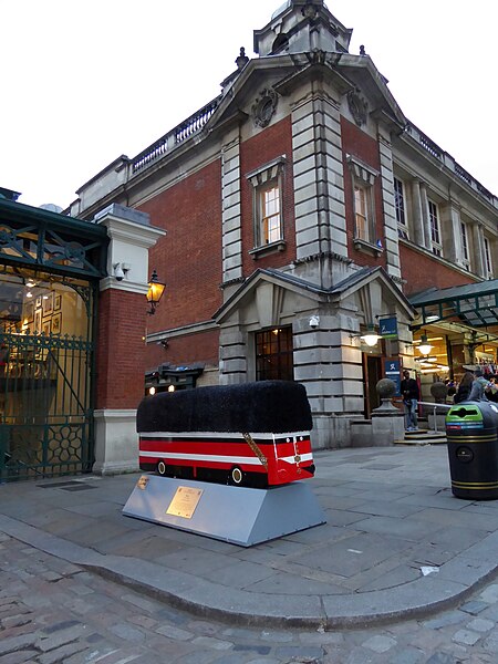 File:A decorated model bus in Covent Garden - geograph.org.uk - 4215896.jpg
