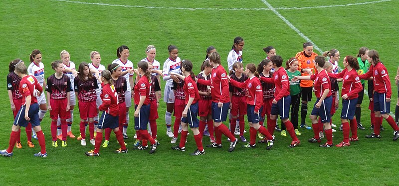 File:Arras vs Olympique Lyonnais (Coupe de France 2011-2012).jpg