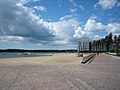 English: Aurinkolahti beach in Vuosaari Suomi: Aurinkolahden uimaranta Vuosaaressa