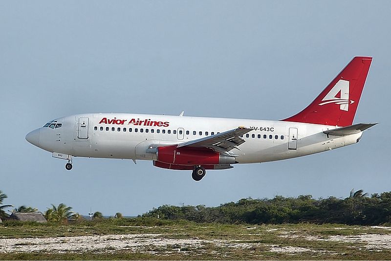 File:Avior Airlines Boeing 737-200 Callens.jpg