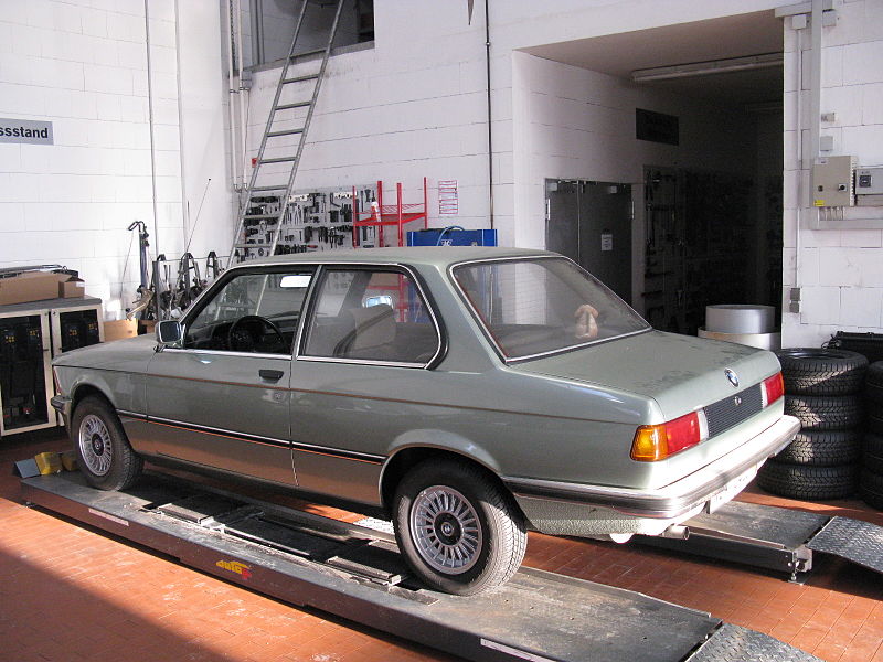 File:BMW 315 E21 (6870074030).jpg