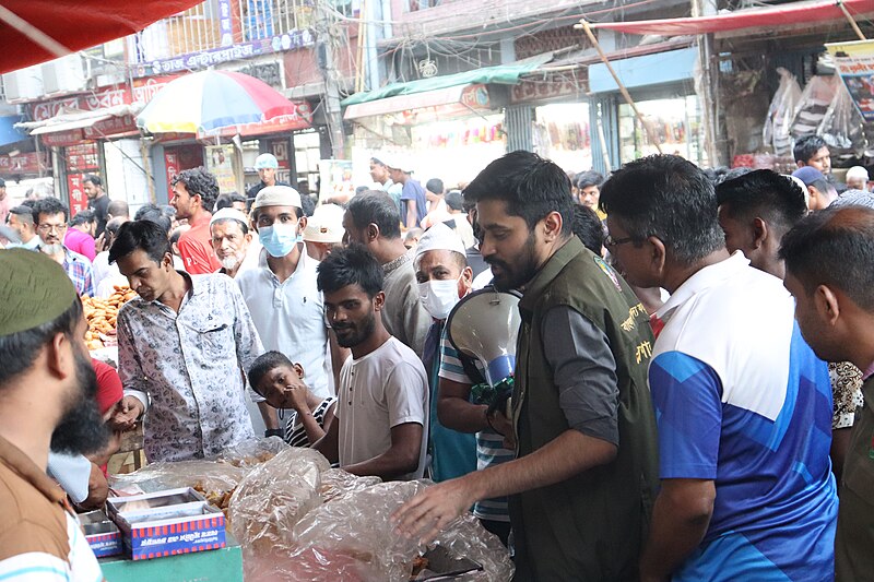 File:Bangladesh Food Safety Authority at chawkbazar iftar market 3.jpg