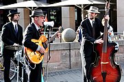 { Deutsch: Straßenmusik, 40. Musikfestival Bardentreffen 2015 in Nürnberg / Deutschland Template:EnBuskers / street artists,40th music festival 'Bardentreffen' 2015 at Nuremberg, Germany Festivalsommer This photo was created with the support of donations to Wikimedia Deutschland in the context of the CPB project "Festival Summer". Deutsch ∙ English ∙ español ∙ français ∙ italiano ∙ português ∙ sicilianu ∙ svenska ∙ Türkçe ∙ беларуская (тарашкевіца) ∙ македонски ∙ українська ∙ +/−