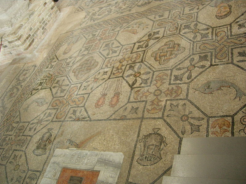 File:Basilica di aquilieia, mosaici, entrance carpet left, 01.JPG