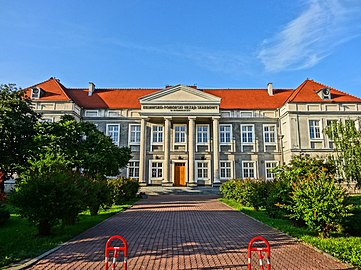 View of the facade on Grunwaldzka street