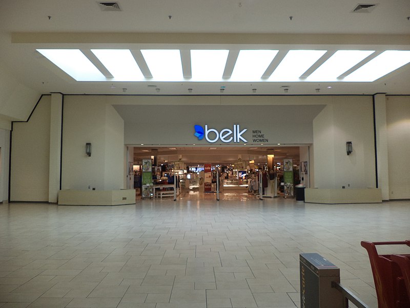 File:Belk, entrance inside Valdosta Mall.JPG