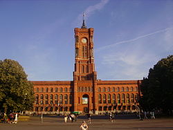 Berlin Rotes Rathaus B.JPG