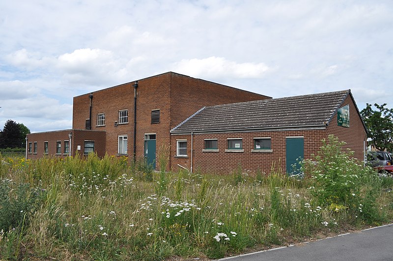 File:Building on former RAF Finningley - geograph.org.uk - 1944710.jpg