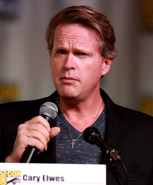 Elwes at Comic-Con in 2013