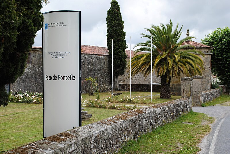 File:Centro de Recursos Zooxenéticos de Galicia.JPG