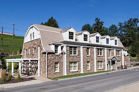 Colonial Apartments Fairmont WV