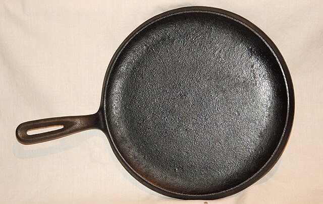 Cast-iron cookware - Wikipedia