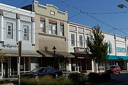 Commercial buildings on South Broad Street, Cairo, GA, US (06).jpg