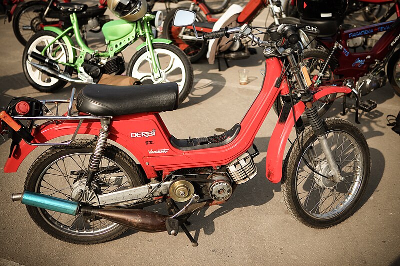 File:Derbi VARIANT - FLOCK YEAH II.jpg