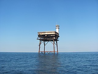 <span class="mw-page-title-main">Diamond Shoal Light</span> Lighthouse in North Carolina, United States