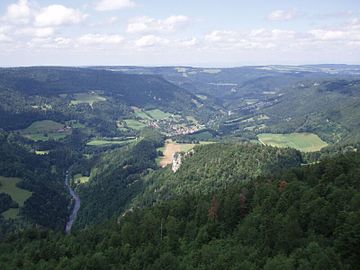 Paysage du district des Franches-Montagnes. Photographie prise en juin.