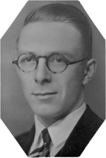 Ernest C. Manning,1935 Ernest Manning c 1935.png