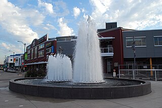 <i>Father and Son</i> (Bourgeois) Fountain and sculpture in Seattle, Washington, U.S.