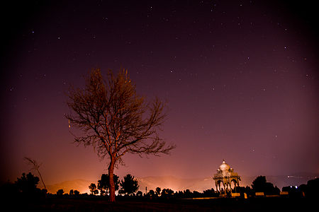 "Fatima_Jinnah_Park_baradri_F9_Islamabad" by User:Uzzzzzzzi