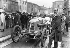 Fernand Charron on an Alda at 1914 French Grand Prix Fernand Charron at the 1914 French Grand Prix.jpg