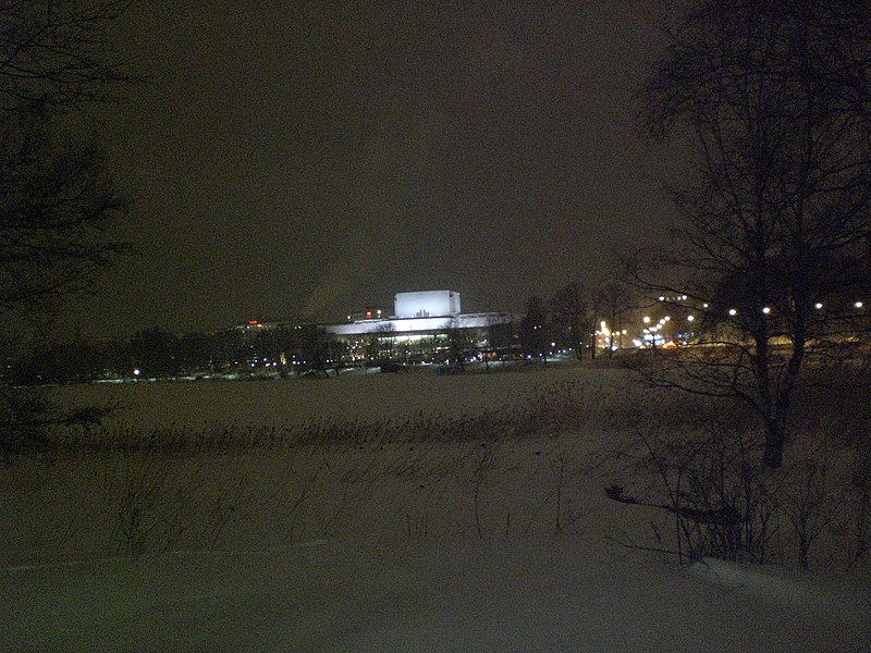 File:Finlandia Hall - Finlandia-talo i Llac Töölönlahti, Helsinki (febrer 2012) - panoramio.jpg