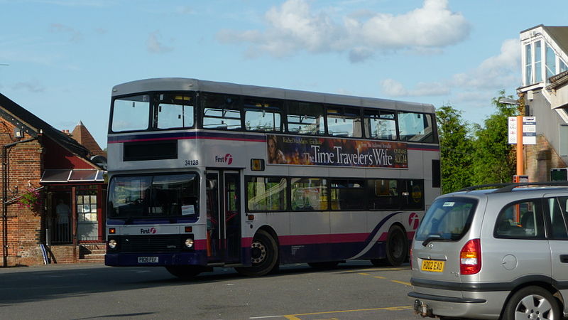 File:First Hampshire & Dorset 34128 P828 FEF 3.JPG