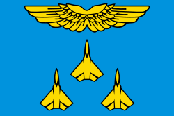 https://upload.wikimedia.org/wikipedia/commons/thumb/5/5a/Flag_of_Zhukovsky_%28Moscow_oblast%29.svg/250px-Flag_of_Zhukovsky_%28Moscow_oblast%29.svg.png