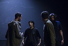 عکس از نحوه دراماتورژی و تعامل با بازیگران در تجربه های شخصی و اجرای آن در گروه های تئاتر تجربی در ایران