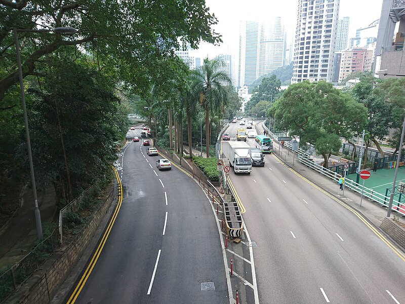 File:Garden Road near Kennedy Road Playground.jpg