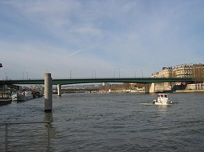 How to get to Pont du Garigliano with public transit - About the place