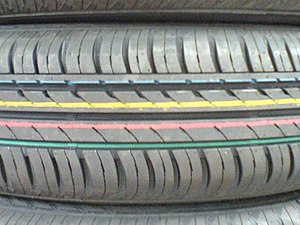 Autoreifen: Reifenarten nach Einsatzzweck, Reifenarten nach Bauart, Reifenaufbau