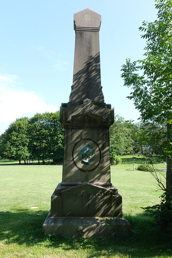 Grave of Dickinson in Spring Forest Cemetery