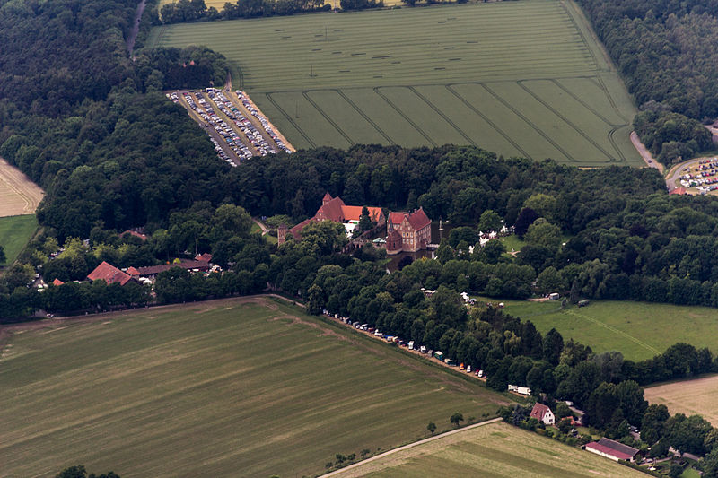 File:Havixbeck, Burg Hülshoff -- 2014 -- 9898.jpg