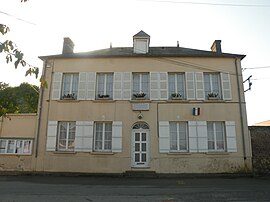 The town hall in Herchies