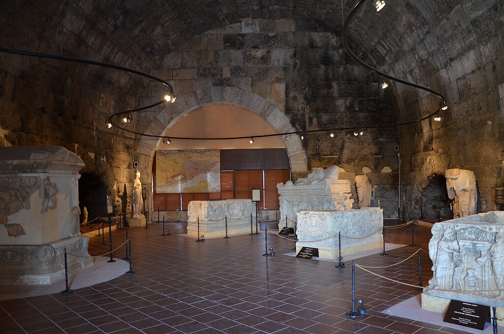 Hierapolis Archaeology Museum, Turkey (32286296791)