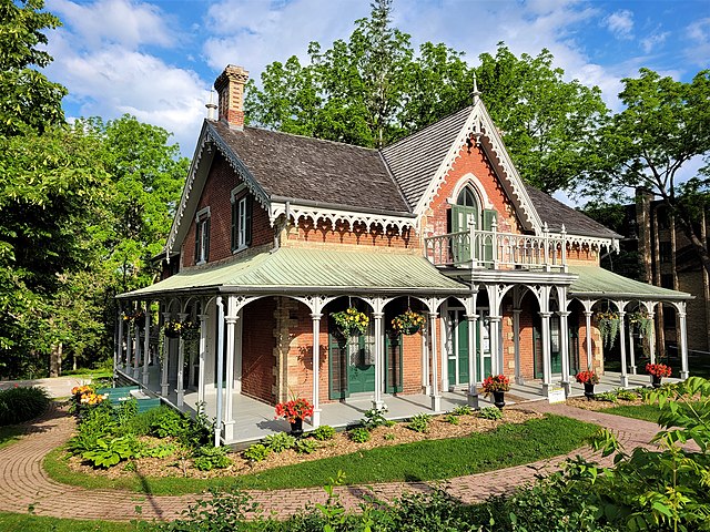 Hillary House and Koffler Museum of Medicine