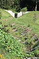 Deutsch: Rückhaltemauer als Hochwasserschutz bei Friesach in Kärnten