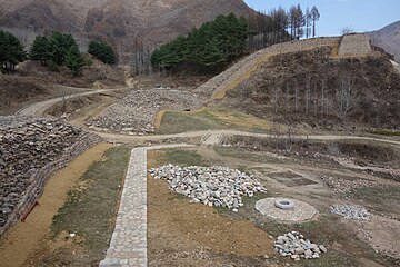 Hwando Mountain Fortress Rising Wall.JPG