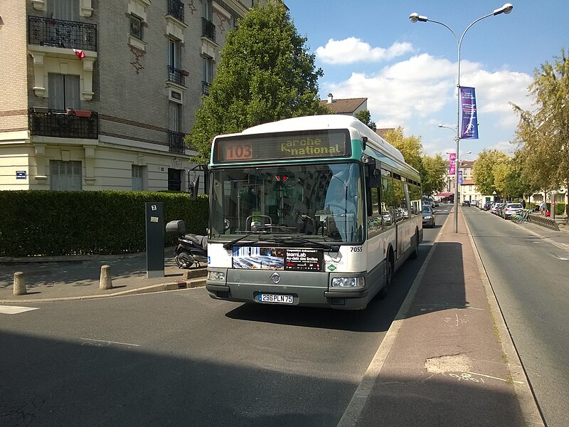 File:Irisbus Agora GNV — ligne 103.1.jpg