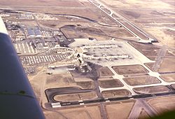 Jan1966-StapletonAirport-SouthToNorthView.jpg