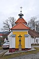 English: Chapel in the village of Jeznice, České Budějovice District, the Czech Republic. Čeština: Kaple ve vesnici Jeznice, okres České Budějovice.